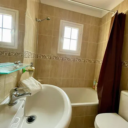 Oceanfront Oasis By The Sands In Casa de Férias