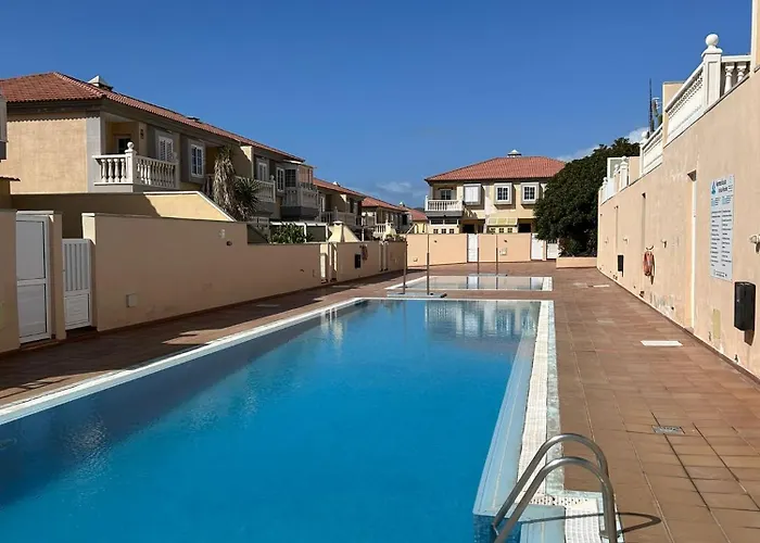 Oceanfront Oasis By The Sands In Дом отдыха Эль-Медано