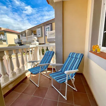 Hébergement de vacances Oceanfront Oasis By The Sands In *